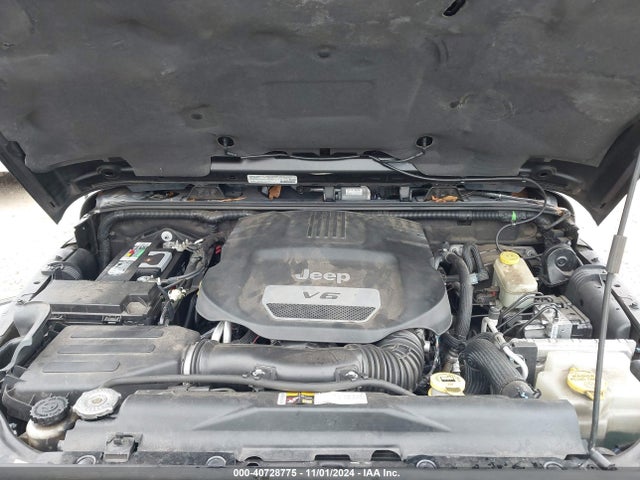 1C4BJWEG7EL288037 Jeep Wrangler Unlimited Sahara