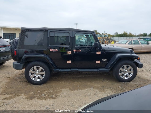 1C4BJWEG7EL288037 Jeep Wrangler Unlimited Sahara