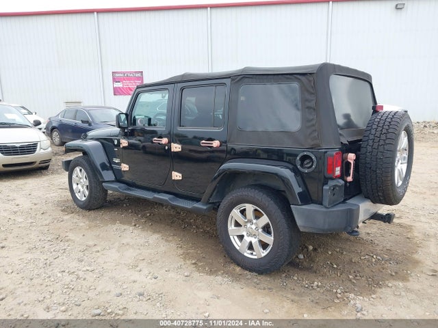 1C4BJWEG7EL288037 Jeep Wrangler Unlimited Sahara