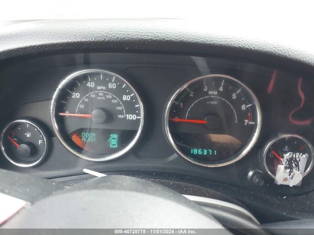 1C4BJWEG7EL288037 Jeep Wrangler Unlimited Sahara