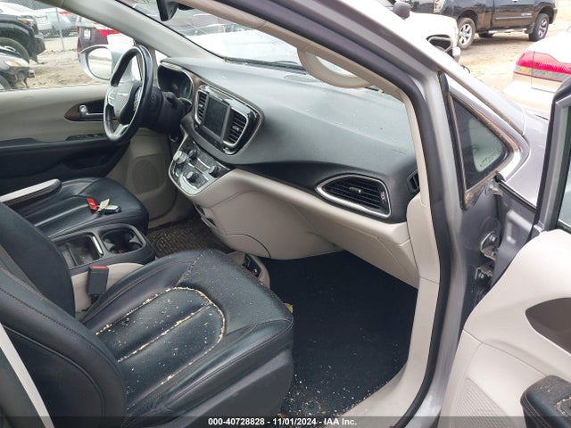 Chrysler Pacifica Touring L 2019 2C4RC1BG3KR559906 Image 5
