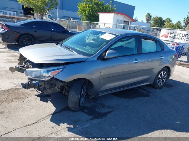 KIA RIO S 2022 3KPA24AD4NE490366 Image 2