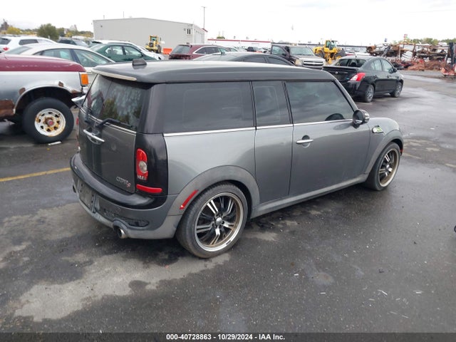 2008 MINI COOPER S CLUBMAN WMWMM33568TP70743 Photo 3
