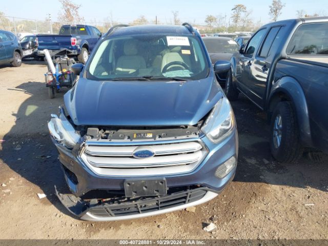 1FMCU9HD6JUB22753 Ford ESCAPE SEL
