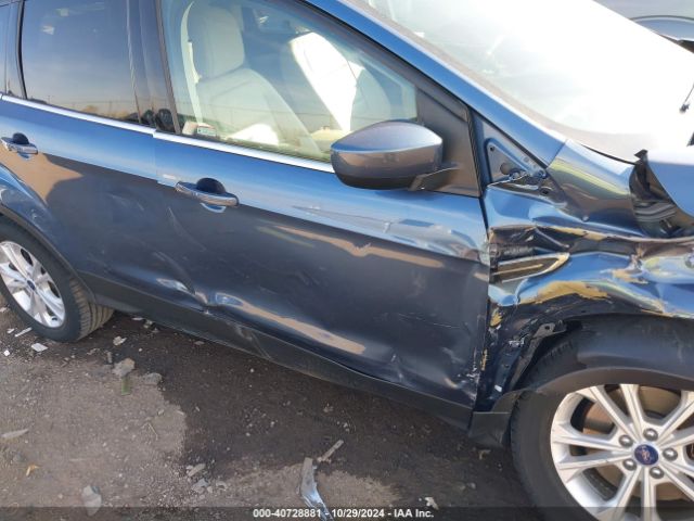 1FMCU9HD6JUB22753 Ford ESCAPE SEL