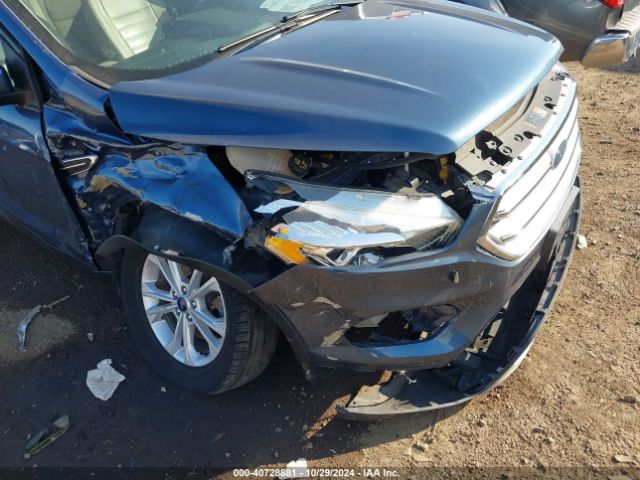 1FMCU9HD6JUB22753 Ford ESCAPE SEL