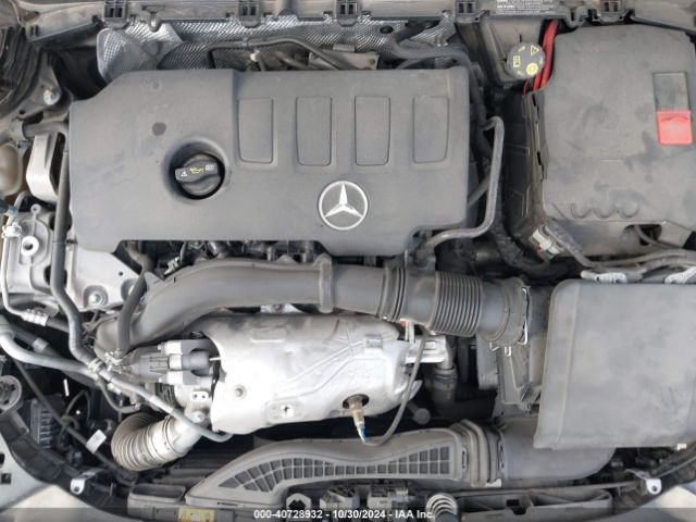 WDD3G4FBXKW005768 Mercedes-Benz A 220 4matic