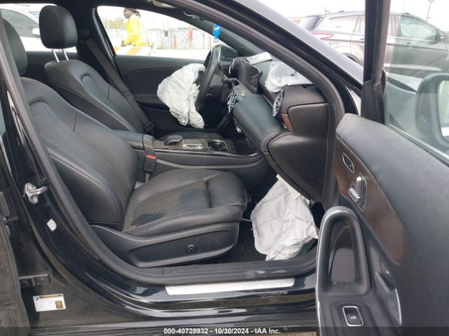 WDD3G4FBXKW005768 Mercedes-Benz A 220 4matic