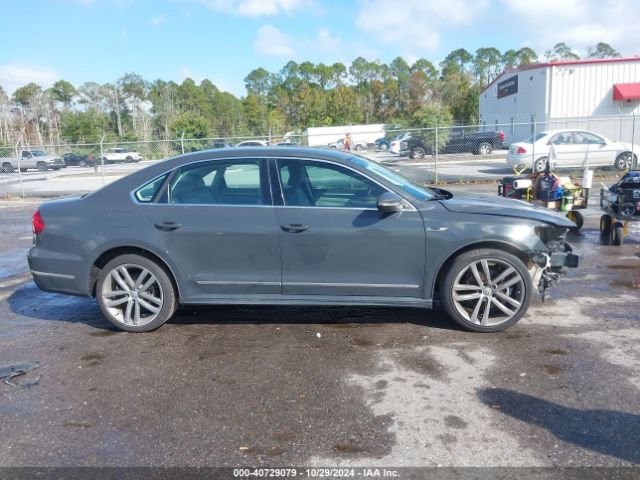 1VWDT7A34HC018597 Volkswagen Passat 1.8t R-line