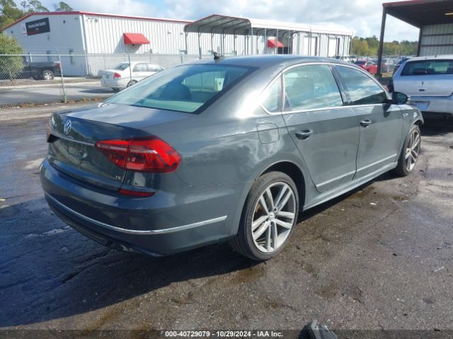 1VWDT7A34HC018597 Volkswagen Passat 1.8t R-line