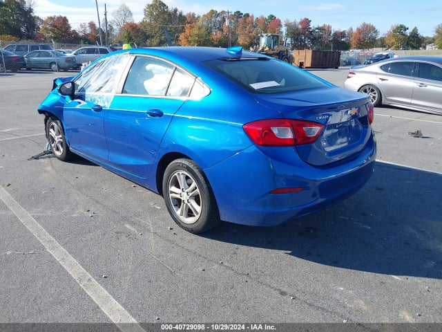Chevrolet Cruze Lt Auto 2018 1G1BE5SM2J7178226 Image 3