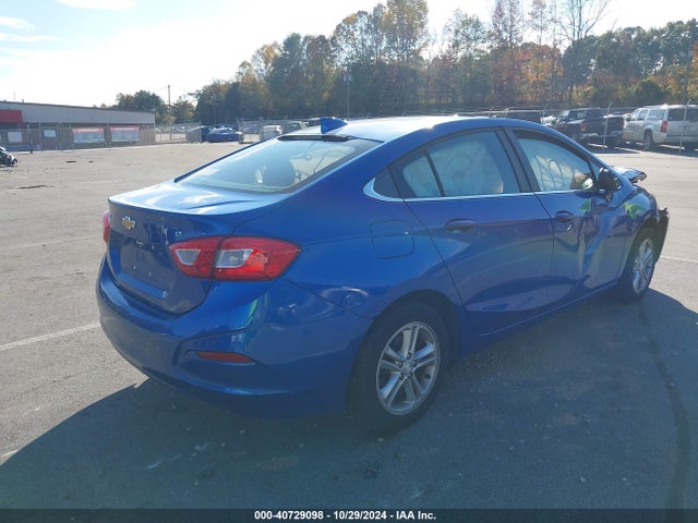 Chevrolet Cruze Lt Auto 2018 1G1BE5SM2J7178226 Image 4