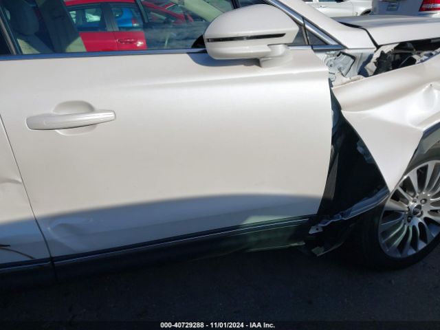 5LMCJ3D94JUL30117 Lincoln Mkc Reserve