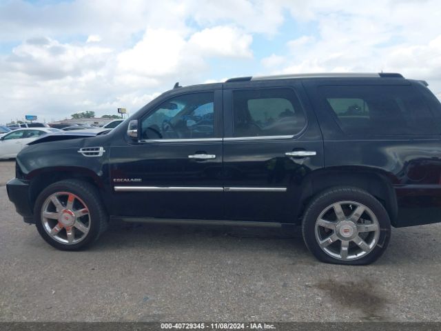 1GYS3BEF5ER180131 Cadillac Escalade Luxury