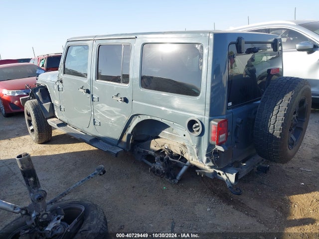1C4BJWEGXFL717883 Jeep Wrangler Unlimited Sahara