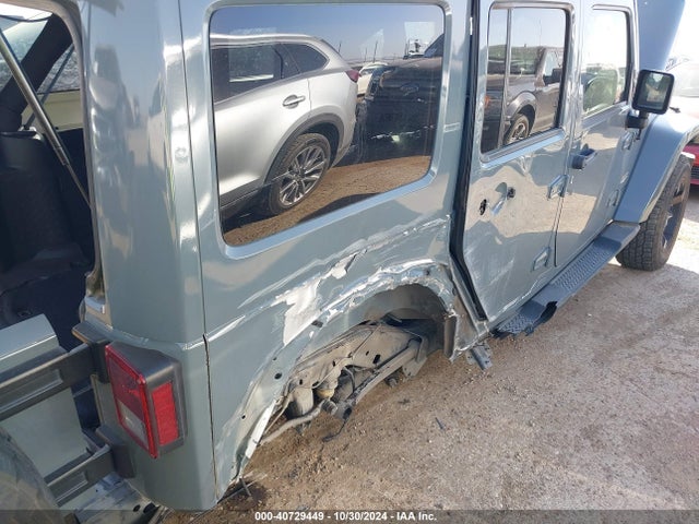 1C4BJWEGXFL717883 Jeep Wrangler Unlimited Sahara
