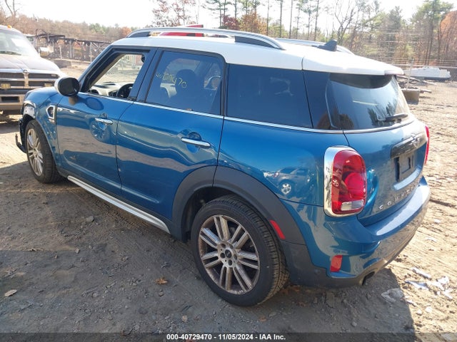 2018 MINI COUNTRYMAN WMZYT5C34J3D82212 Photo 2