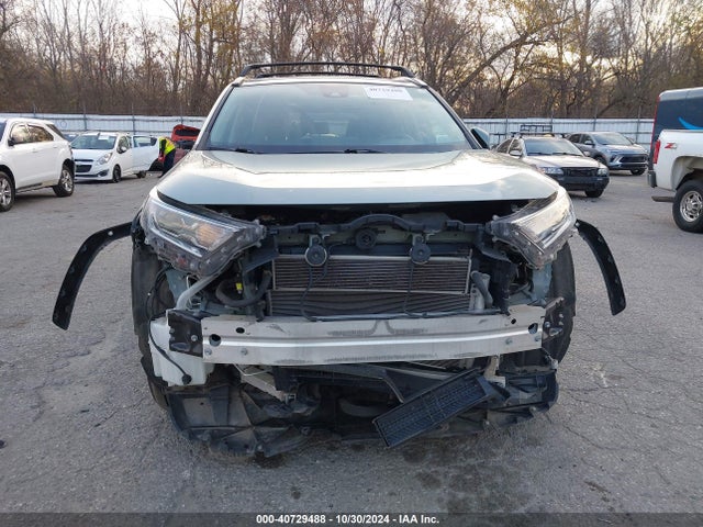 4T3RWRFV0MU020800 Toyota Rav4 Hybrid Xle