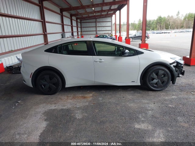 Toyota Prius Le Awd-e 2024 JTDADABU5R3011599 Image 14