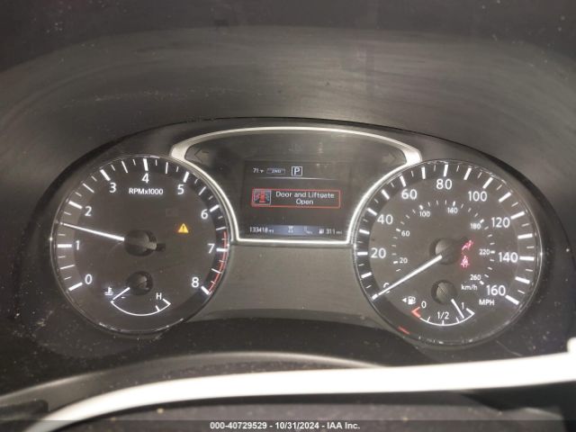 5N1DR2MM3KC624744 Nissan Pathfinder Sv