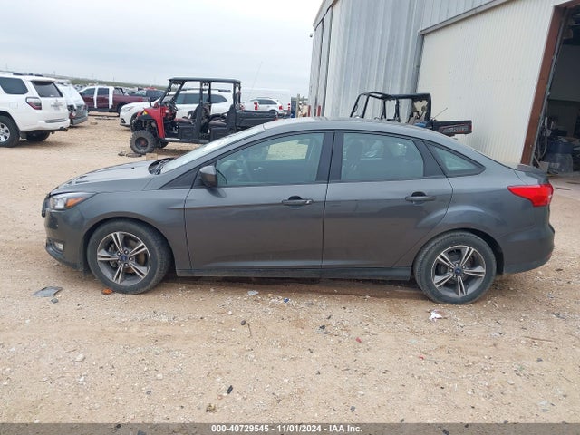 Ford FOCUS SE 2018 1FADP3F27JL229580 Image 14