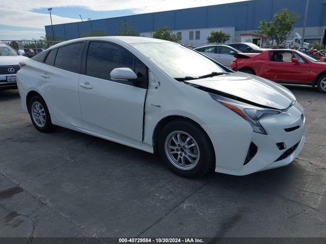 Toyota Prius Two 2016 JTDKBRFU4G3021766 Image 1