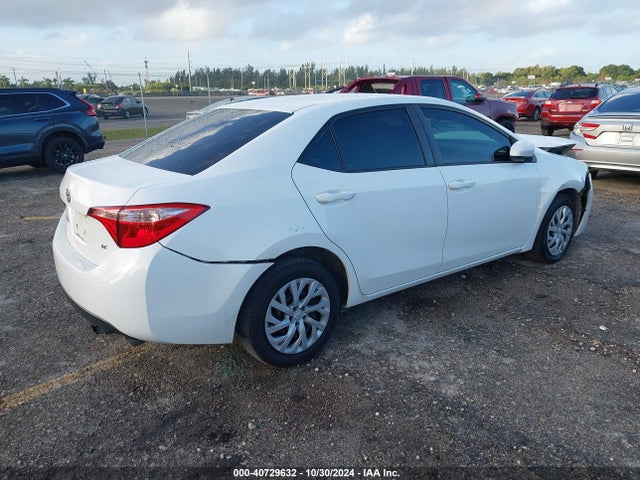 Toyota COROLLA LE 2019 5YFBURHE2KP879379 Image 4