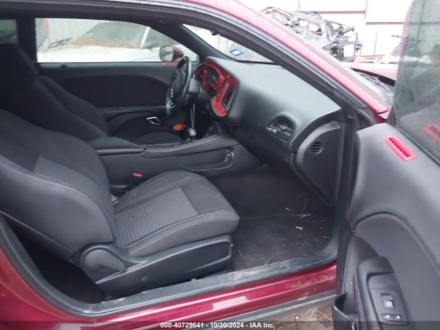 2C3CDZAG3KH521198 Dodge Challenger Sxt