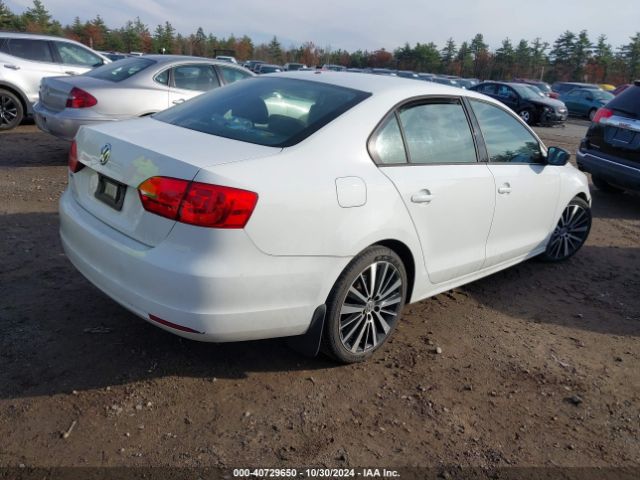 3VW1K7AJ9EM433834 Volkswagen Jetta 2.0l S