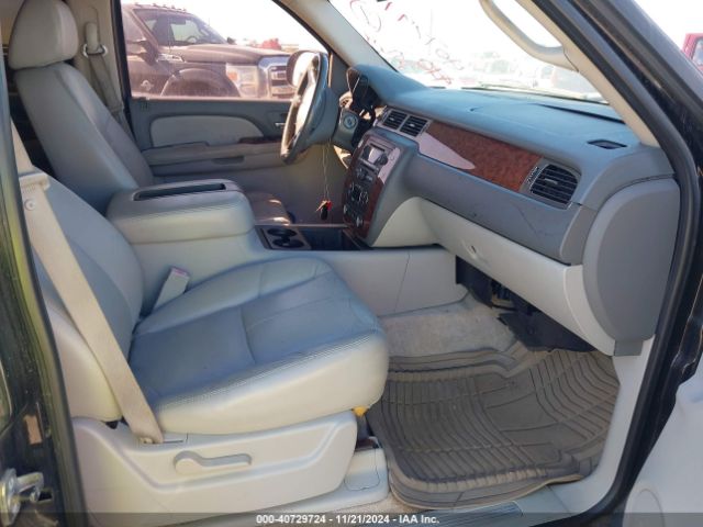 2007 CHEVROLET SUBURBAN 3GNFC16067G271642 Photo 4
