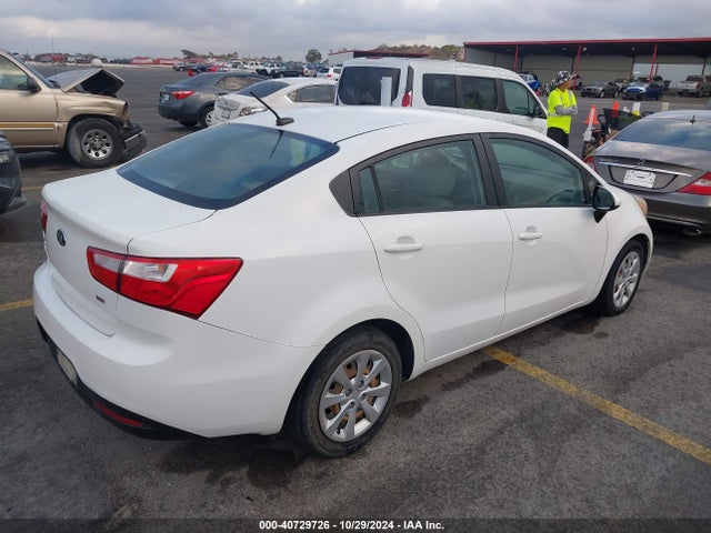 KNADM4A33F6505071 KIA RIO LX