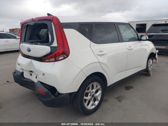 KNDJ23AU8L7056989 KIA SOUL S