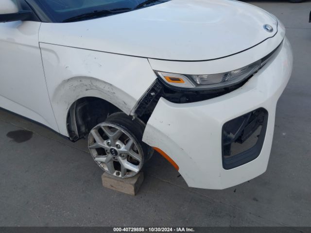 KNDJ23AU8L7056989 KIA SOUL S
