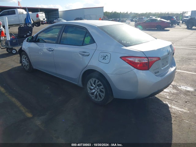 Toyota COROLLA LE 2019 2T1BURHE3KC203359 Image 3