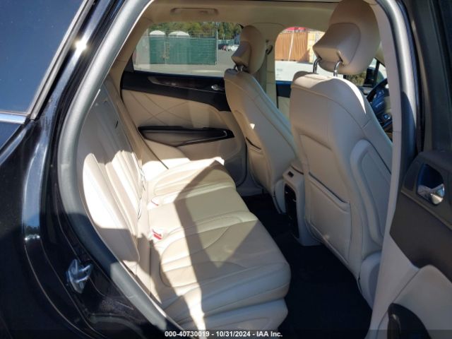 5LMCJ3D95HUL55652 Lincoln Mkc Reserve