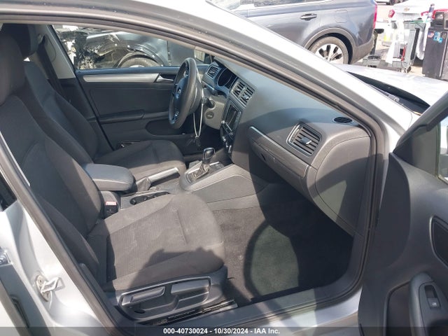 3VWD67AJXGM268025 Volkswagen Jetta 1.4t Se