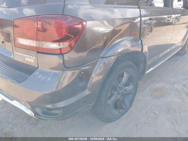 3C4PDCGG0JT495117 Dodge Journey Crossroad