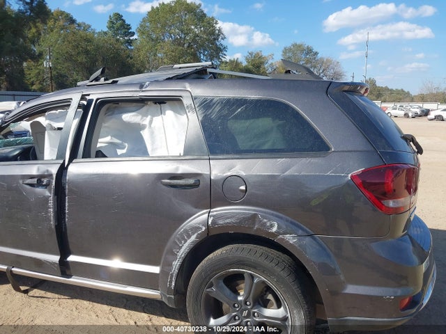3C4PDCGG0JT495117 Dodge Journey Crossroad