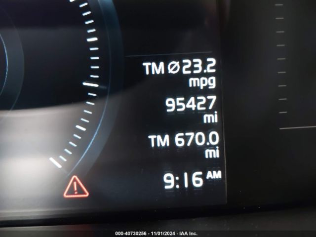 YV4102RK9J1018736 Volvo Xc60 T5 Momentum