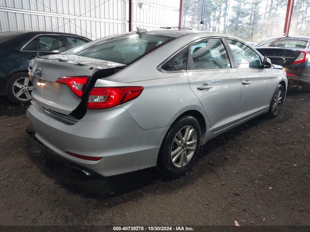 Hyundai SONATA SE 2017 5NPE24AF7HH484306 Image 4