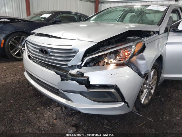 Hyundai SONATA SE 2017 5NPE24AF7HH484306 Image 6