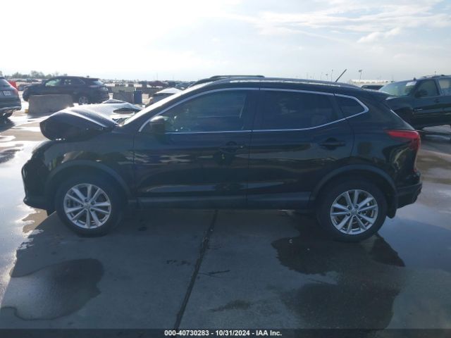 JN1BJ1CP1JW152844 Nissan Rogue Sport Sv