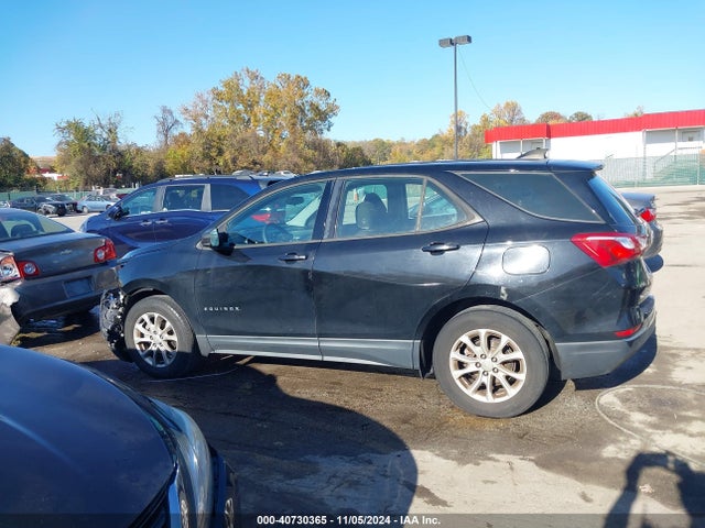 Chevrolet EQUINOX LS 2018 2GNAXREV7J6310087 Image 14