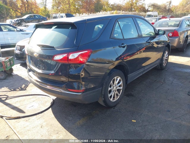 Chevrolet EQUINOX LS 2018 2GNAXREV7J6310087 Image 4