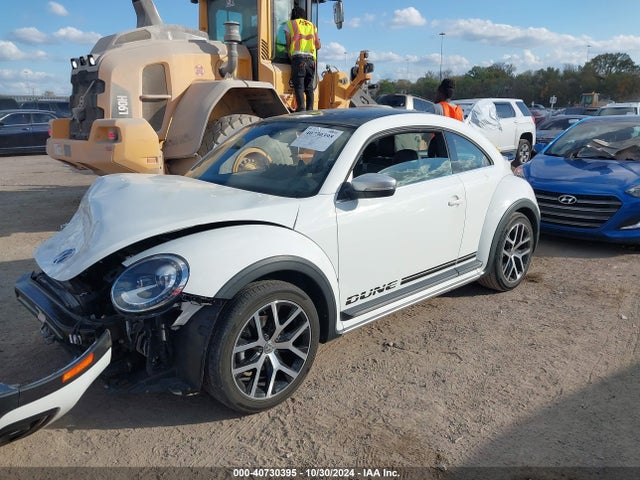 Volkswagen Beetle 1.8t Dune 2017 3VWS17AT6HM623085 Image 2