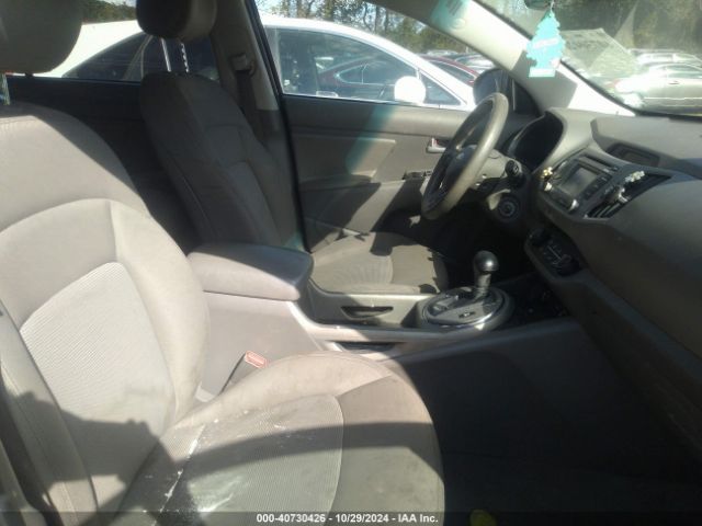 KNDPBCAC2F7773460 KIA Sportage Lx