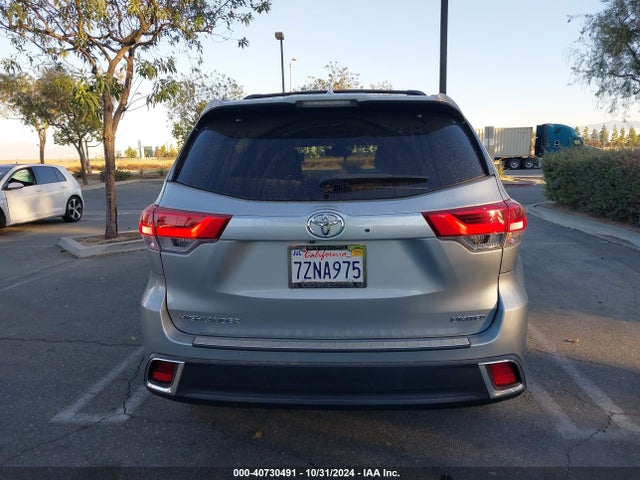 Toyota Highlander Limited Platinum 2017 5TDYZRFH3HS218534 Image 17