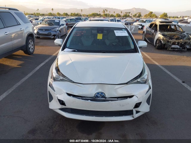 Toyota Prius Two 2018 JTDKBRFU4J3061174 Image 12