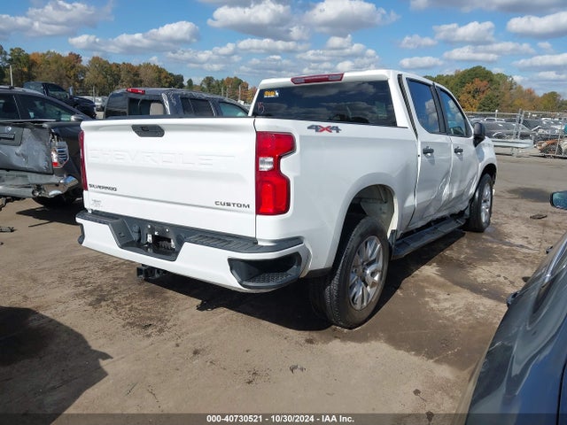 Chevrolet Silverado 1500 4wd  Short Bed Custom 2020 3GCPYBEH0LG453648 Image 4