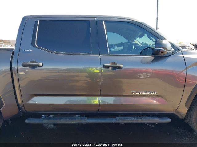 5TFLA5AB9NX017563 Toyota Tundra Sr5